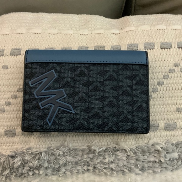 Michael Kors Handbags - Michael Kors NWT Cooper CornFlower
Signature Logo Folding Card Case